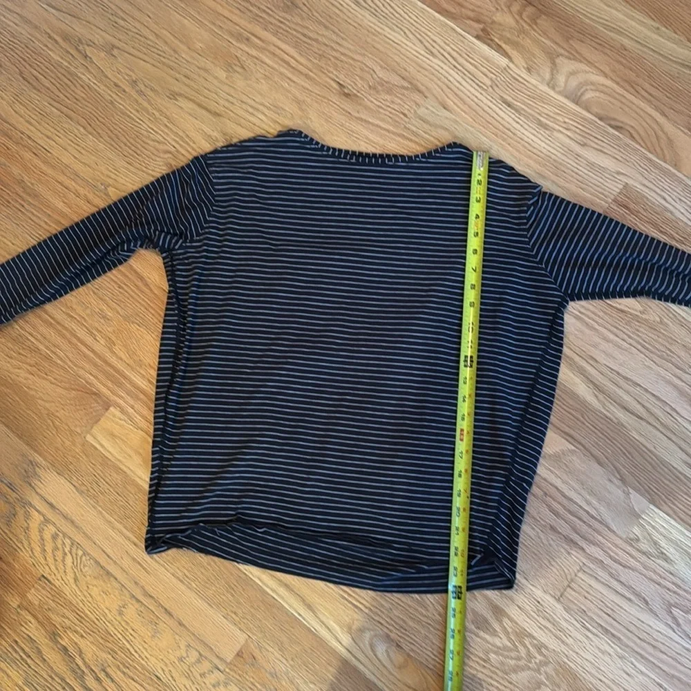 Lululemon Black Boatneck Striped Lightweight Athletic Long Sleeve Shirt